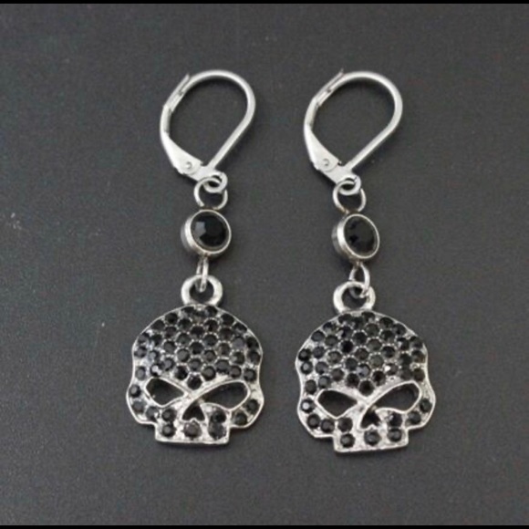 Hand Crafted Jewelry - Limited! Black Stone Skull Rhinestone Earrings